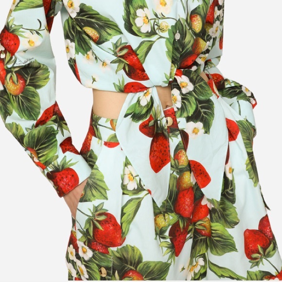 DOLCE & GABBANA STRAWBERRY-PRINT DRILL SHORTS - NEW WITH TAGS - Picture 5 of 12